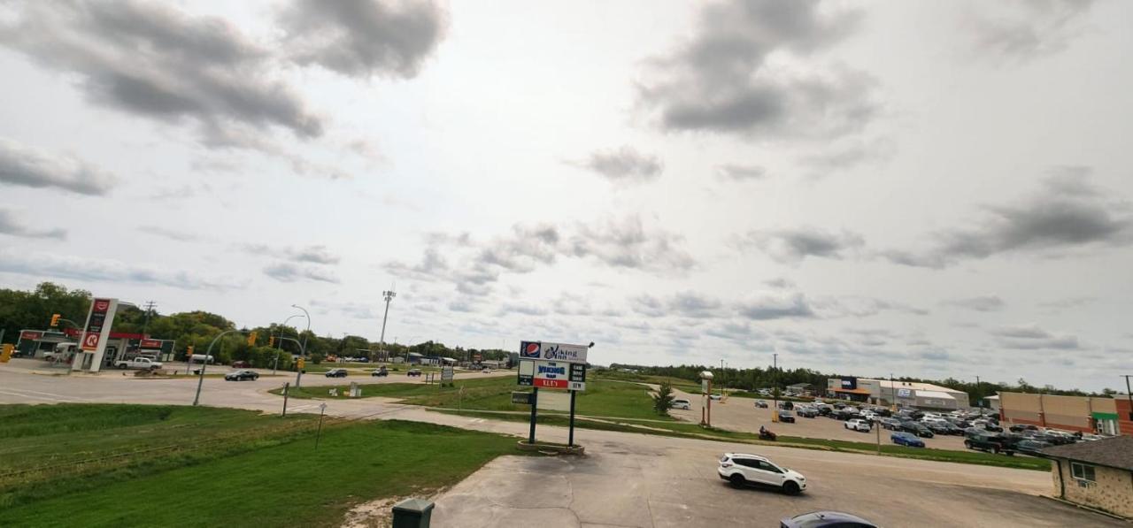 Viking Inn Gimli エクステリア 写真