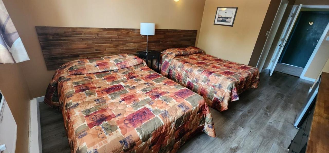 Viking Inn Gimli エクステリア 写真
